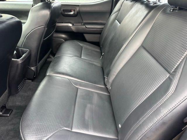 2022 Toyota Tacoma Limited V6