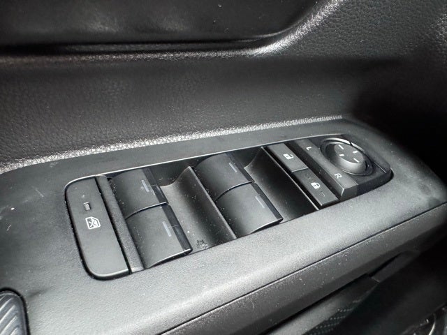 2024 Toyota Tacoma SR5 RWD