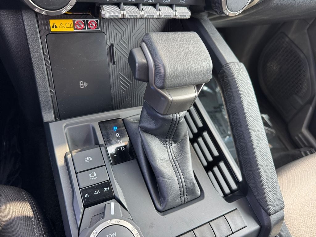 2024 Toyota Tacoma SR5 4WD