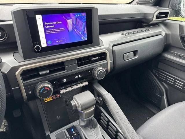 2024 Toyota Tacoma SR5 4WD