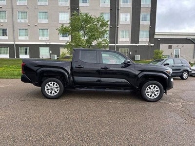 2024 Toyota Tacoma SR5 4WD
