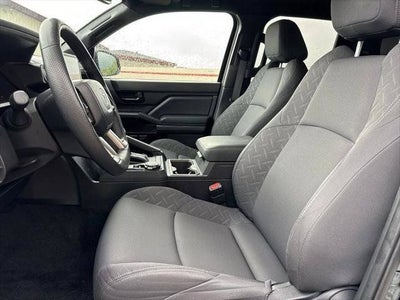 2024 Toyota Tacoma SR5 4WD
