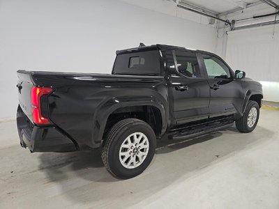 2024 Toyota Tacoma SR5 4WD
