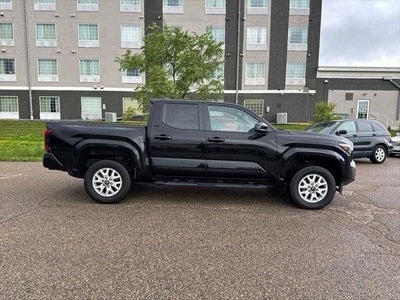2024 Toyota Tacoma SR5 4WD