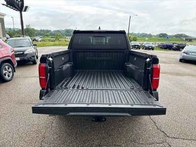 2024 Toyota Tacoma SR5 4WD