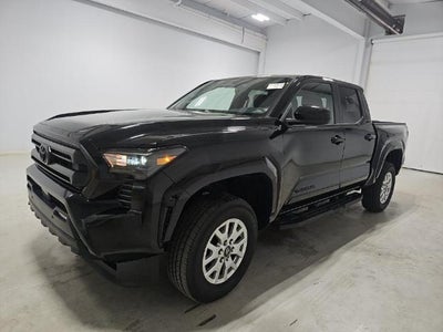 2024 Toyota Tacoma SR5 4WD