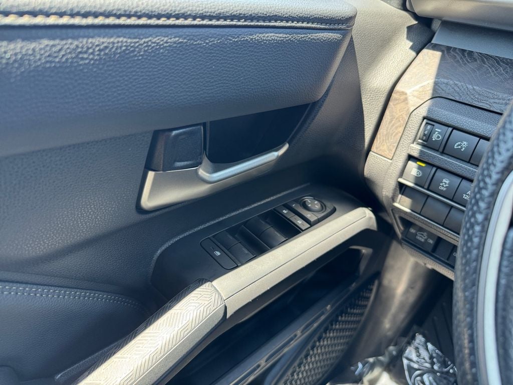 2024 Toyota Tacoma Limited 4WD