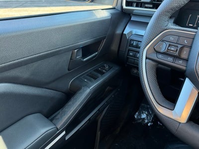 2025 Toyota Tacoma SR5 4WD