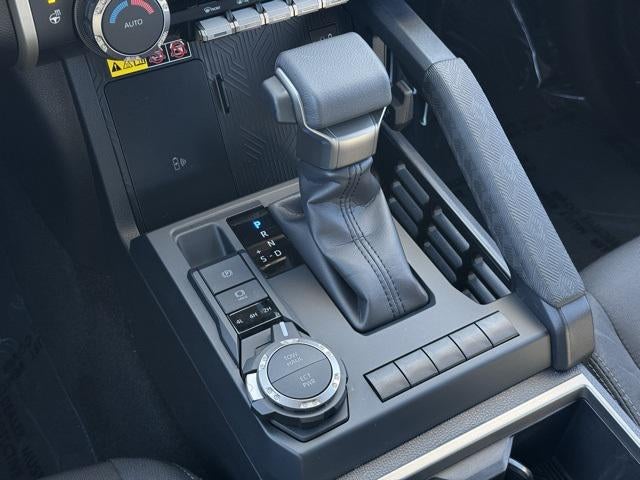 2025 Toyota Tacoma SR5 4WD