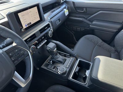 2025 Toyota Tacoma SR5 4WD