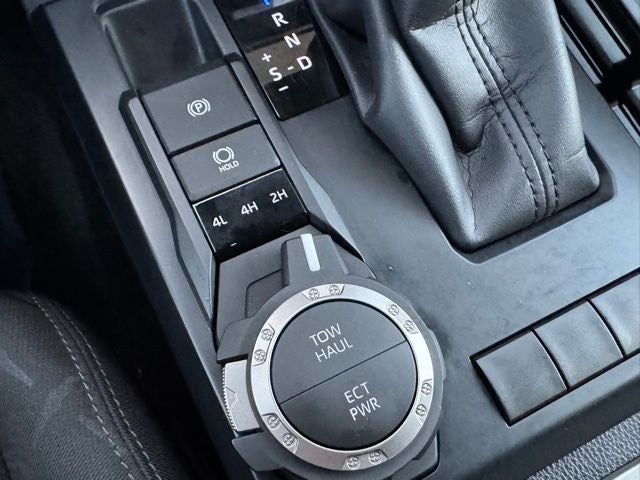 2024 Toyota Tacoma SR5 4WD