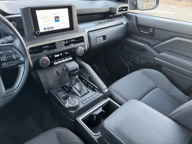 2024 Toyota Tacoma SR5 4WD