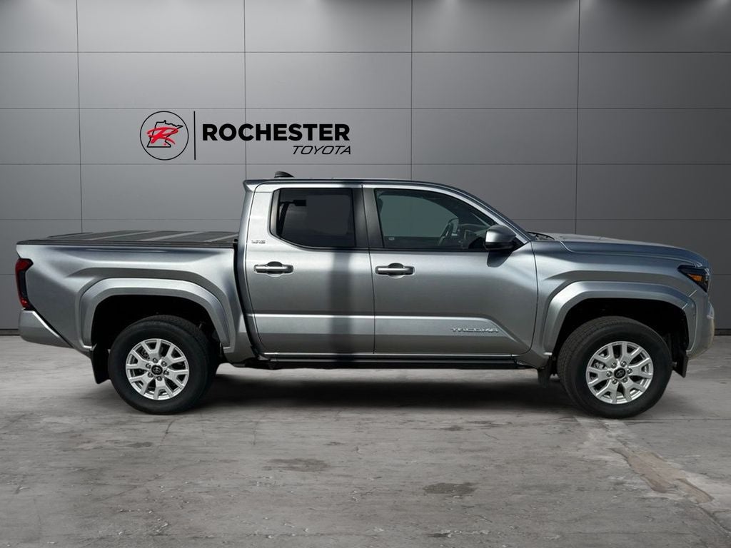 2024 Toyota Tacoma SR5 4WD