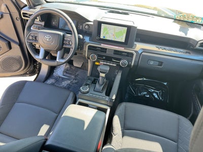 2025 Toyota Tacoma SR5 4WD