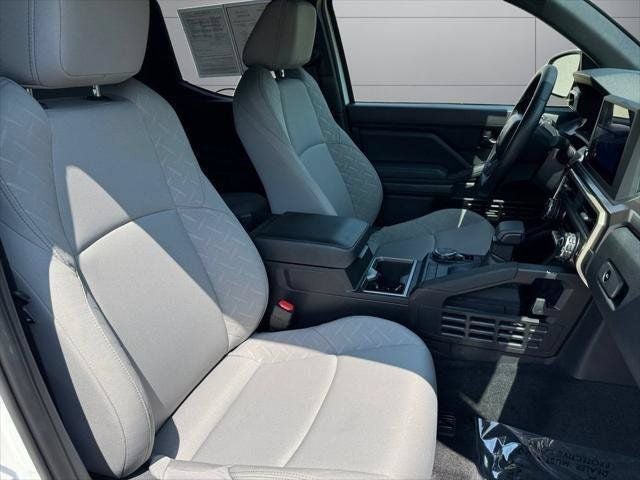 2025 Toyota Tacoma SR5 4WD