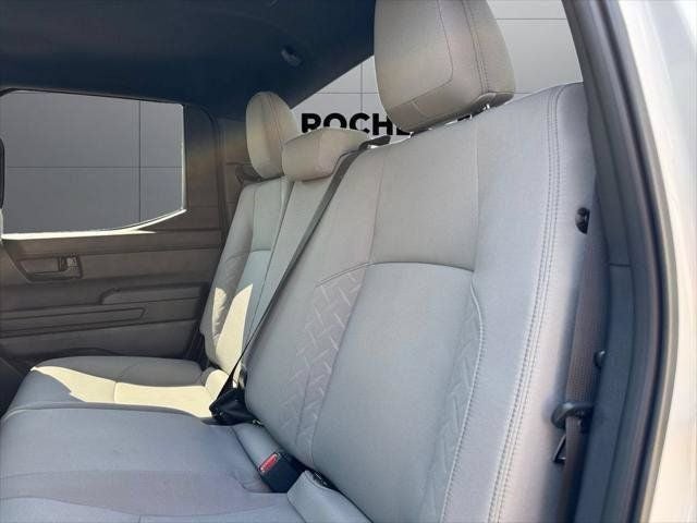 2025 Toyota Tacoma SR5 4WD
