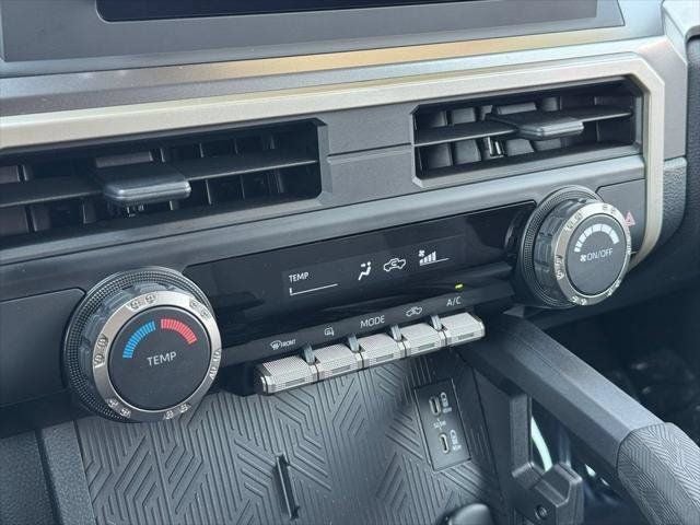 2025 Toyota Tacoma SR5 4WD