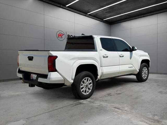 2025 Toyota Tacoma SR5 4WD