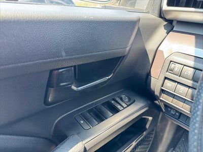 2025 Toyota Tacoma SR5 4WD