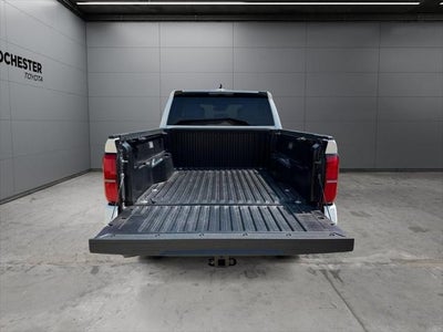 2025 Toyota Tacoma SR5 4WD