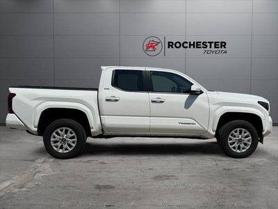 2025 Toyota Tacoma SR5 4WD