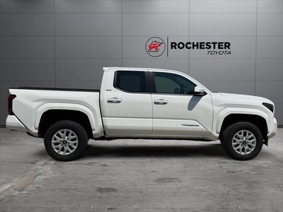 2025 Toyota Tacoma SR5 4WD
