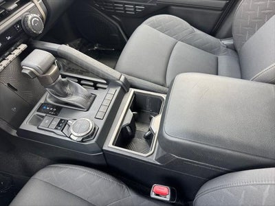 2024 Toyota Tacoma SR5 4WD