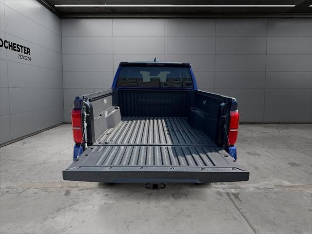 2025 Toyota Tacoma SR5 4WD