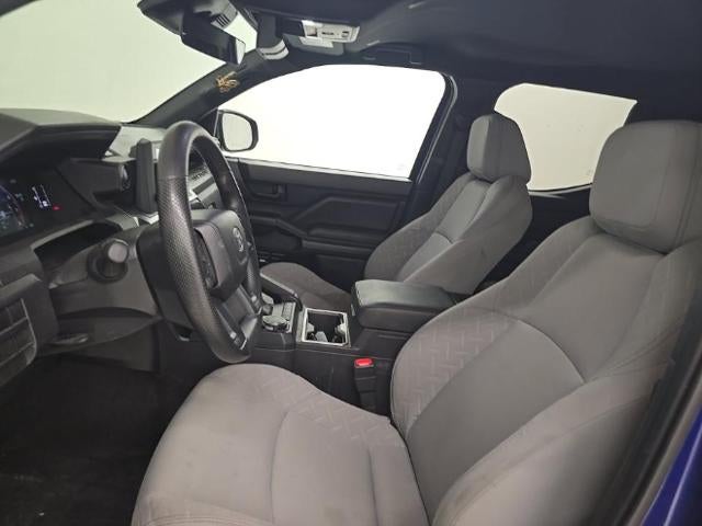 2025 Toyota Tacoma SR5 4WD