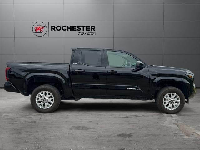 2025 Toyota Tacoma SR5 4WD