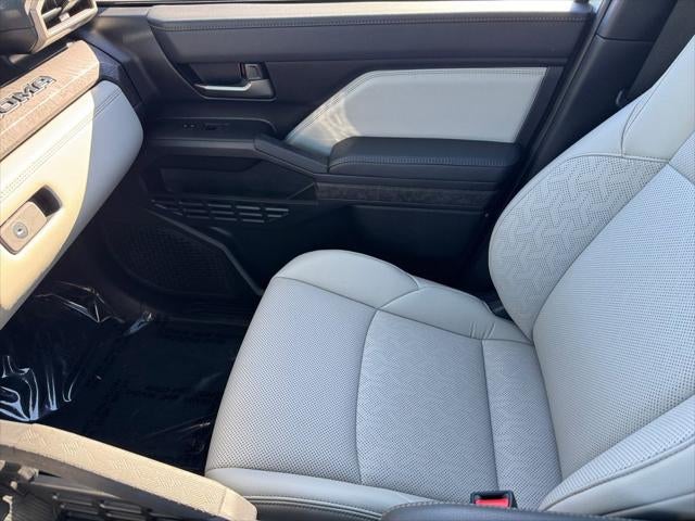 2025 Toyota Tacoma Limited 4WD