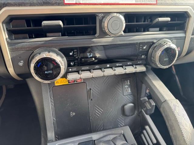 2025 Toyota Tacoma Limited 4WD