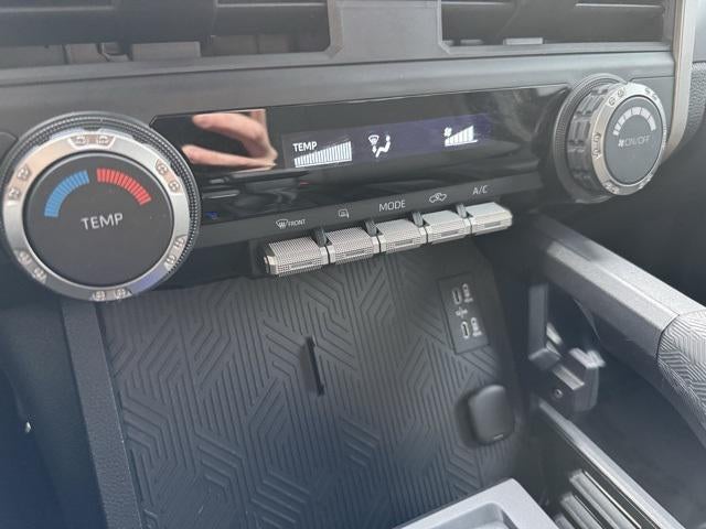 2024 Toyota Tacoma SR5 4WD