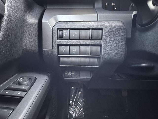 2024 Toyota Tacoma SR5 4WD