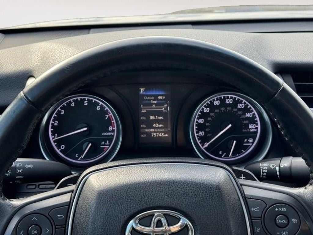 2018 Toyota Camry SE FWD