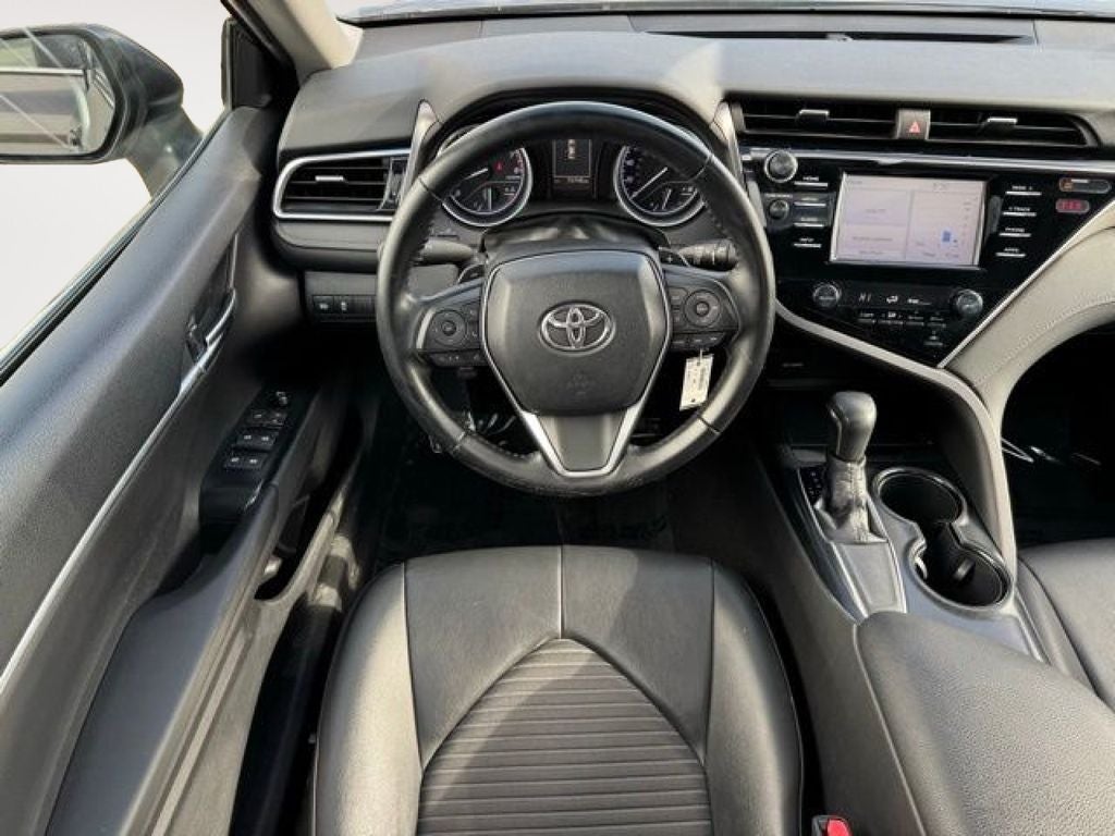 2018 Toyota Camry SE FWD
