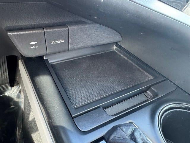 2019 Toyota Camry SE FWD