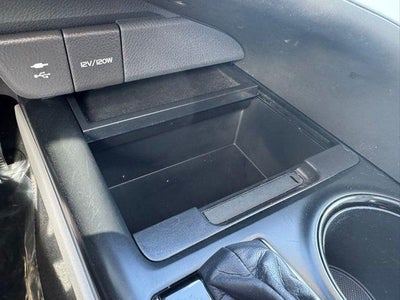 2019 Toyota Camry SE FWD