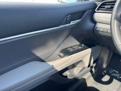 2019 Toyota Camry SE FWD