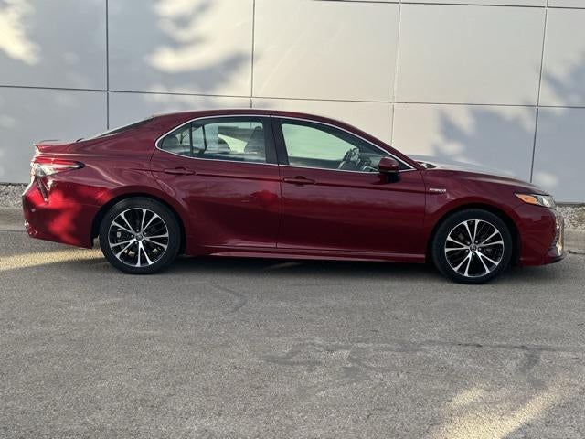 2018 Toyota Camry Hybrid SE FWD