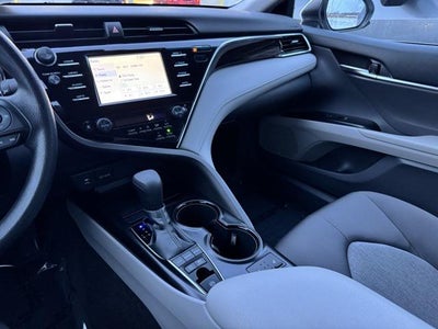 2018 Toyota Camry Hybrid LE FWD