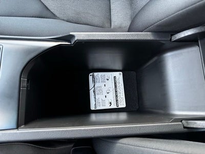 2019 Toyota Camry Hybrid LE FWD