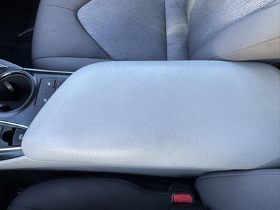 2019 Toyota Camry Hybrid LE FWD