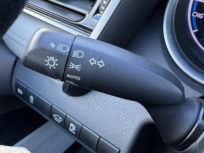 2019 Toyota Camry Hybrid LE FWD