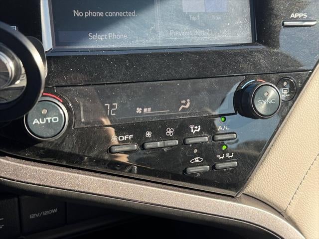 2019 Toyota Camry Hybrid LE FWD