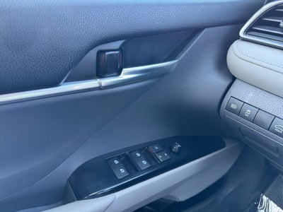 2019 Toyota Camry Hybrid LE FWD