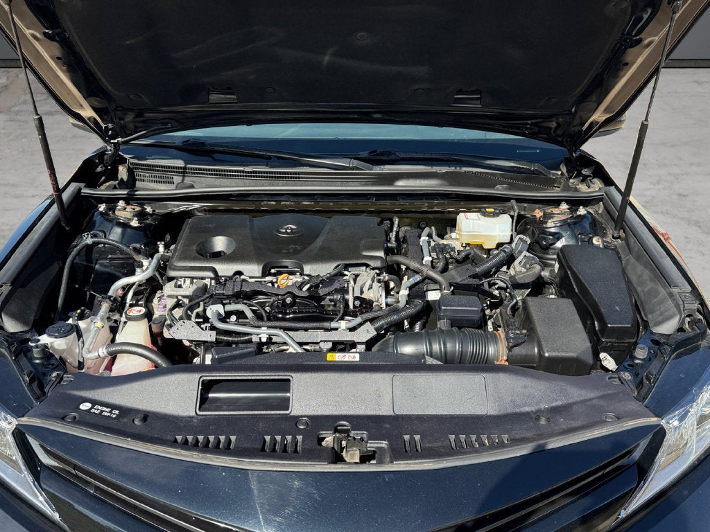 2019 Toyota Camry Hybrid LE FWD