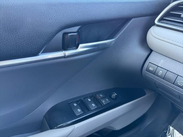2019 Toyota Camry Hybrid LE FWD