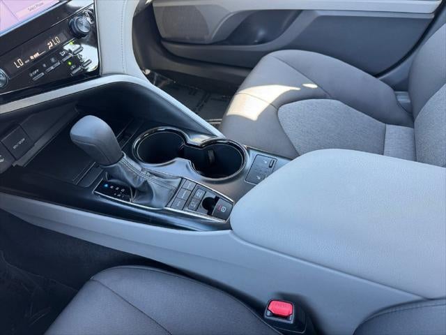 2019 Toyota Camry Hybrid LE FWD
