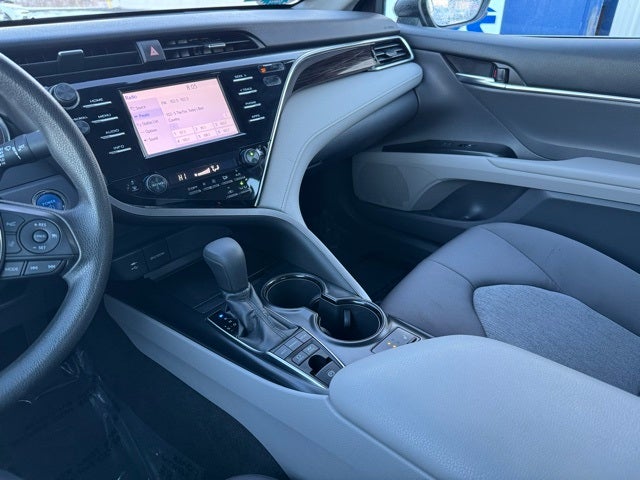 2018 Toyota Camry Hybrid LE FWD